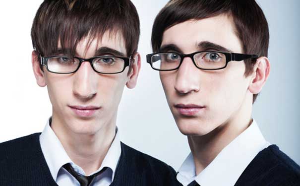 twins_eyesight