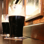 Beer: the cold case of the sinking bubbles