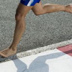 Is it better to run without shoes?